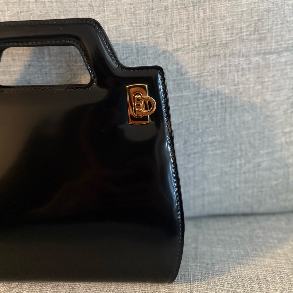 Ferragamo Wanda Mini in Black - Picture 3 of 15